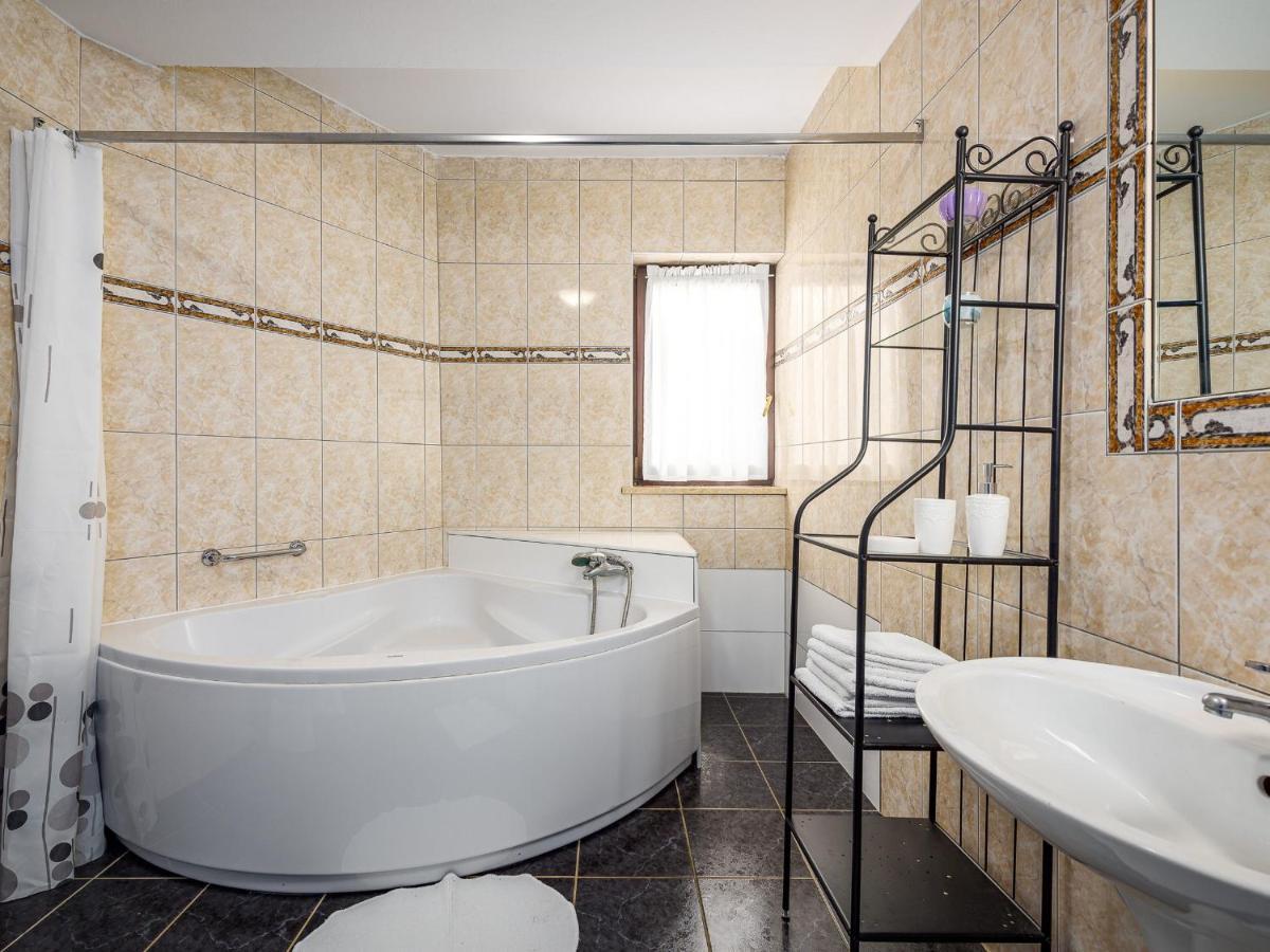 Villa Martimar With Pool And Hot Tub In Istria Rosini Экстерьер фото